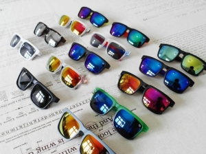 Lentes strike